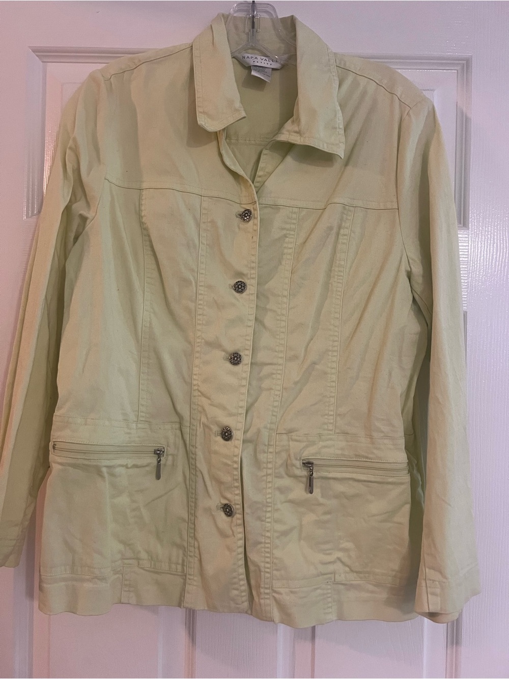 Light Sage Utility Jacket with Zip Pockets - Women